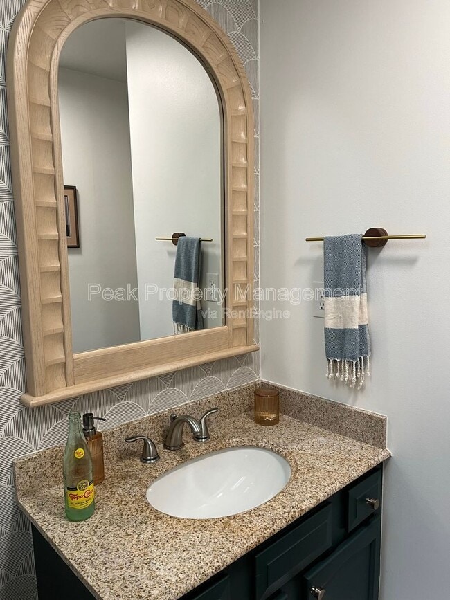 Building Photo - 2107 Persimmon Trek