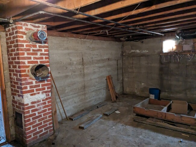 Building Photo - 5028 Eastside Hwy