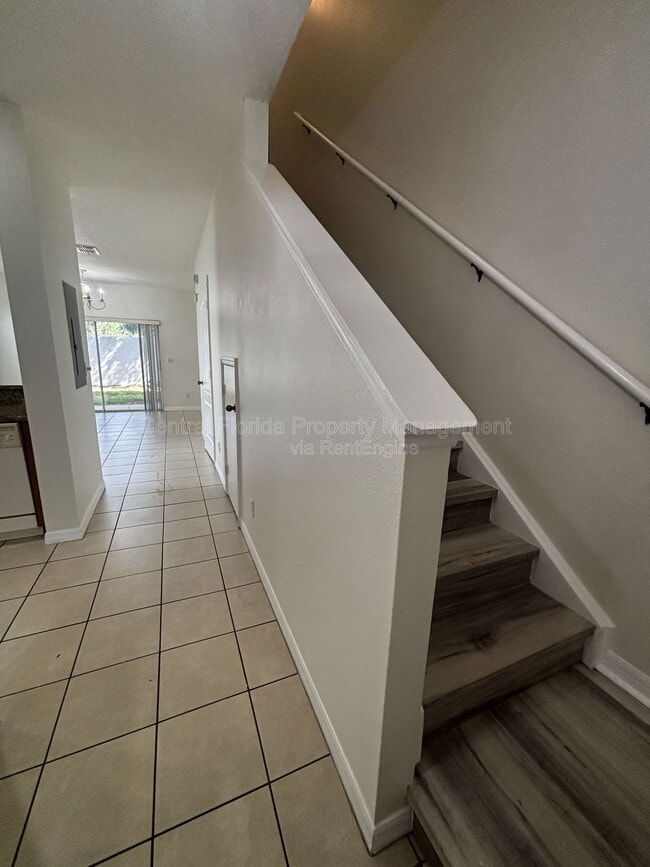 Building Photo - 10684 Savannah Wood Ct