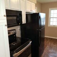 Building Photo - 2339 Hawthorne Ct