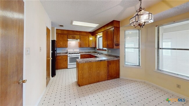 Building Photo - 1810 Gautier Ave