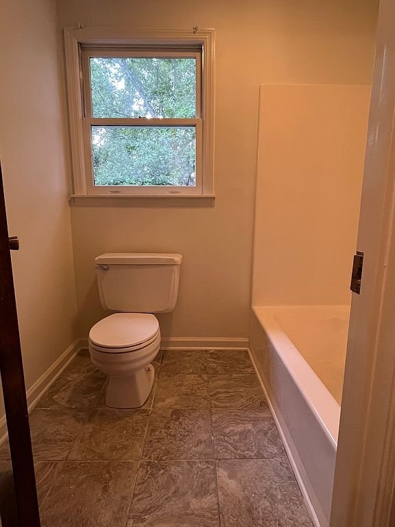 Building Photo - 509 Castlewood Trail
