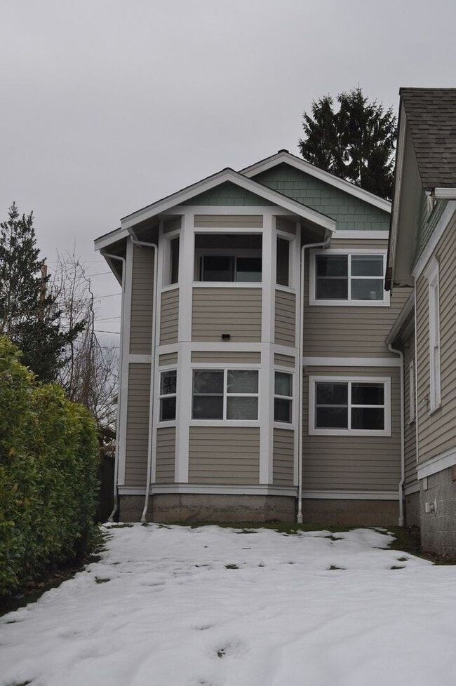 Building Photo - 1406 Franklin St