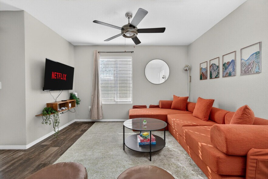 Building Photo - 15164 N 140th Dr