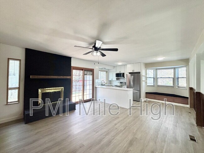 Building Photo - 4498 W 111th Ave