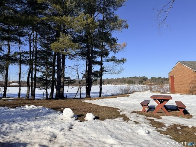 Building Photo - 7 Grandview Dr