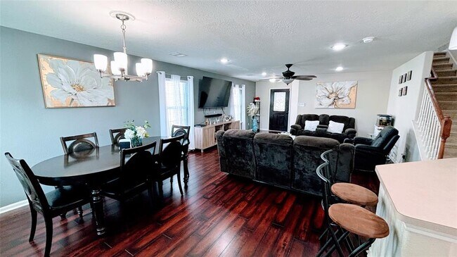Building Photo - 2911 Ribbon Creek Way