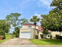 Building Photo - WEDGEFIELD GOLF COURSE VILLA