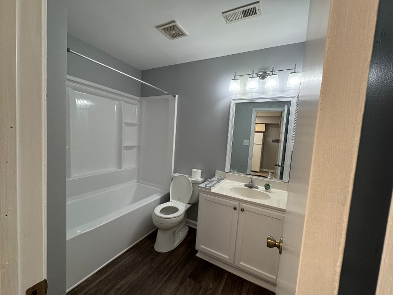 Building Photo - 463 Lake Havasu Dr