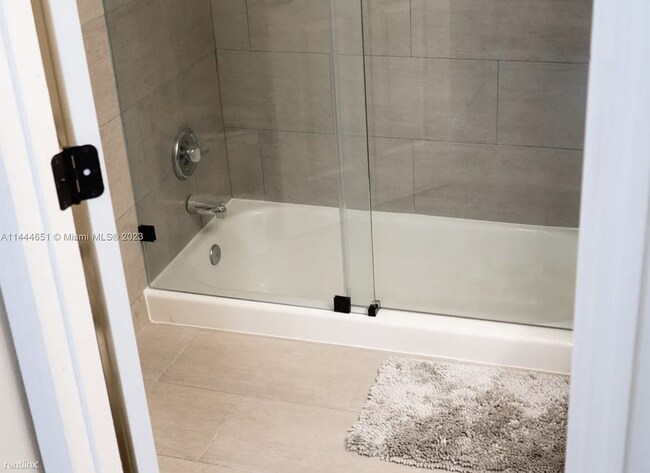 Building Photo - 3 br, 2 bath House - 21900 SW 100th Pl