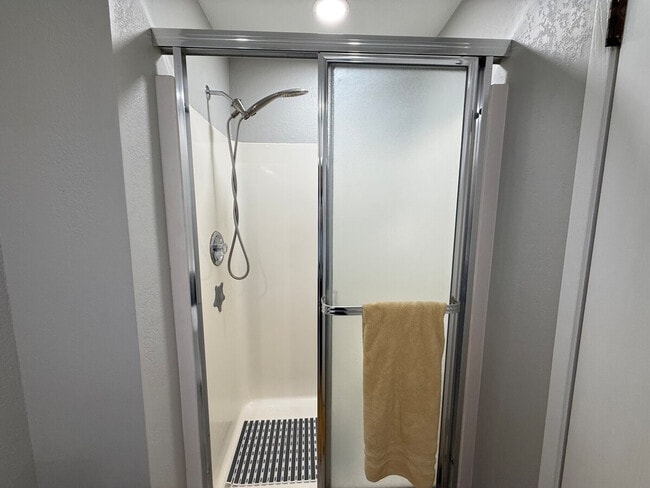 Building Photo - 1709 S Perry Ct