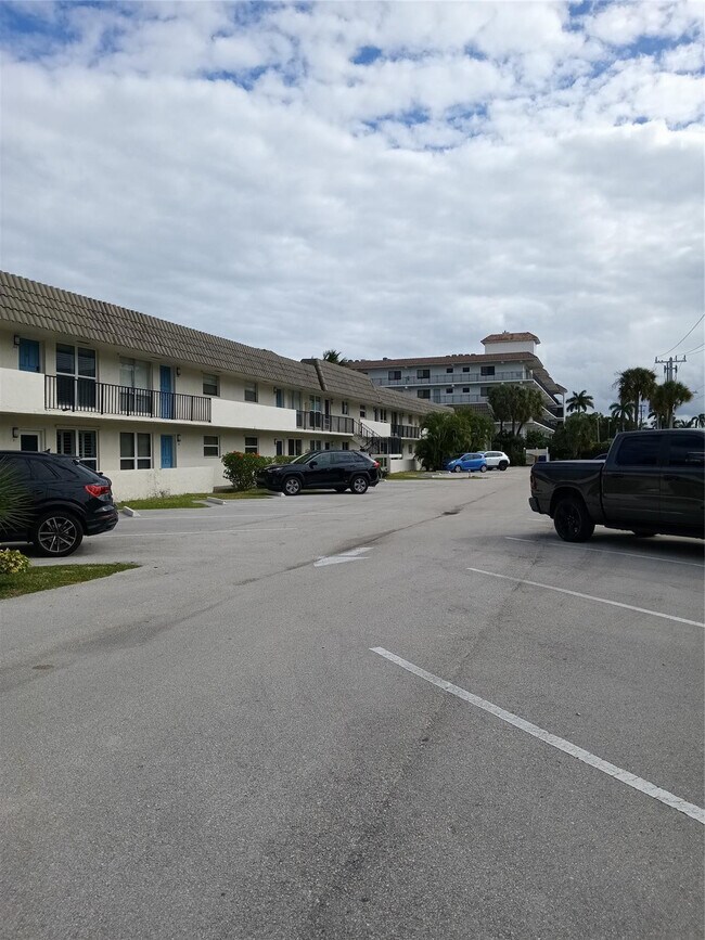 Building Photo - 55 SE 14th St