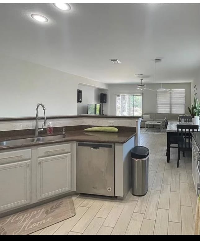 Building Photo - 140 Pomegranate Cove