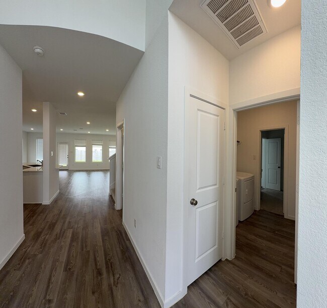 Building Photo - 9807 Keystone Meadow Pl