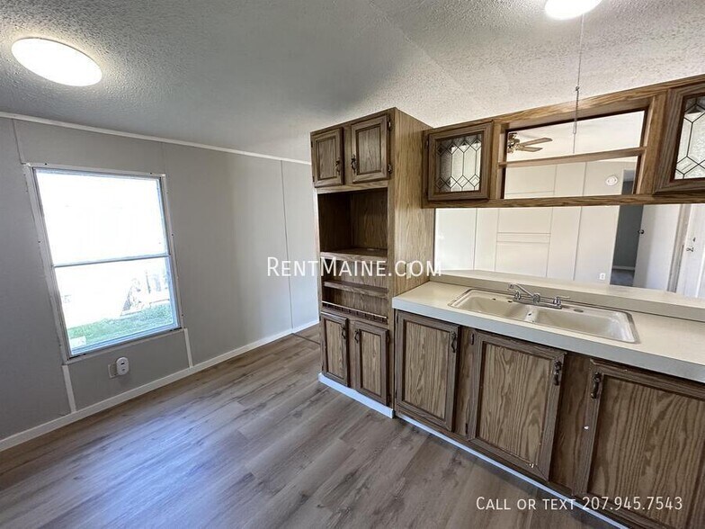 Building Photo - 438 Finson Rd