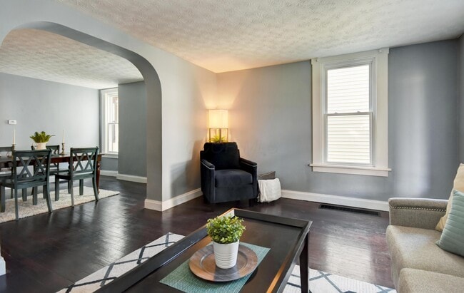 Building Photo - 1515 Hawthorne Ave