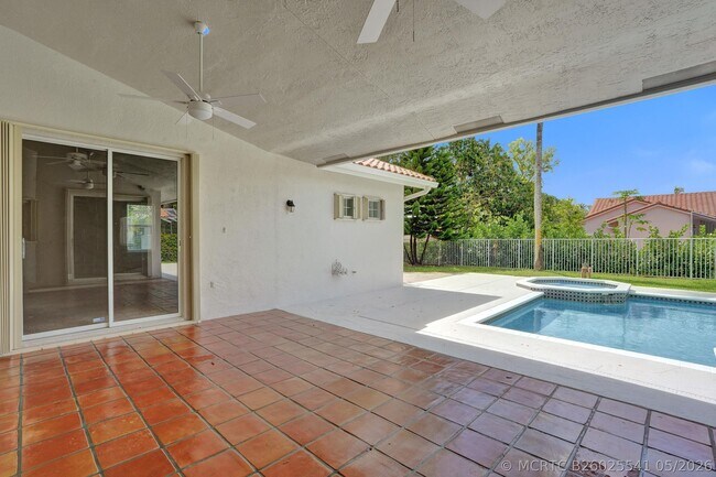 Building Photo - 10304 NW 50th Ct