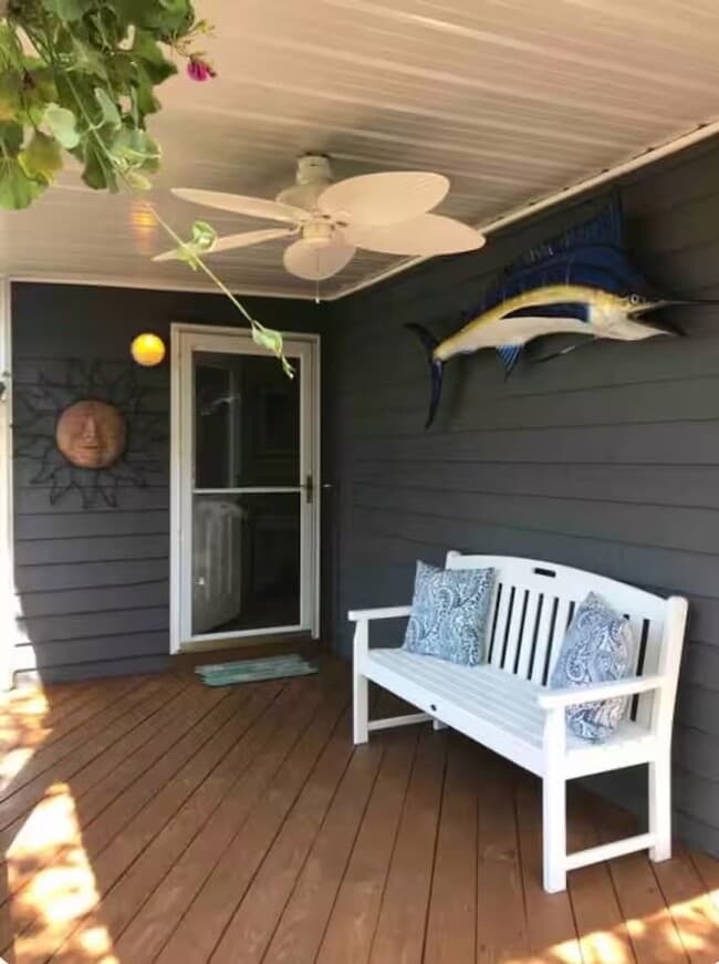 Building Photo - 4 Bedroom 2.5 Bath Home in Nags Head