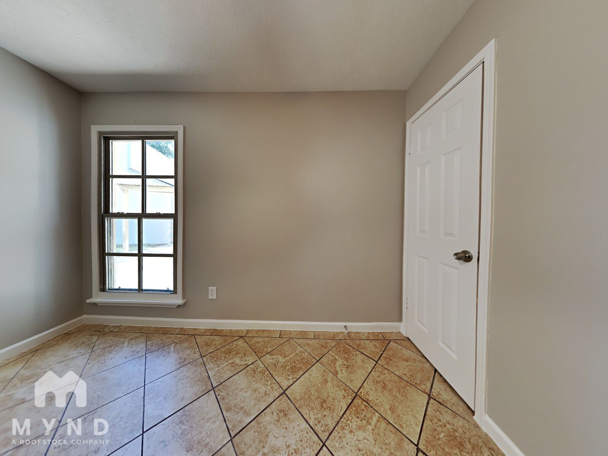 Building Photo - 14923 Walters Rd