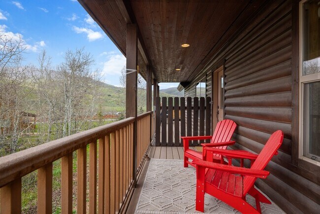 Building Photo - 4801 Conifer Dr