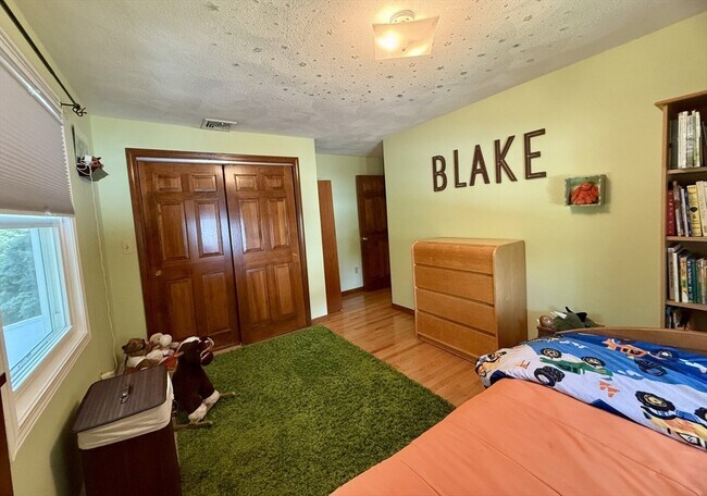 Building Photo - 51 Wildwood Ln