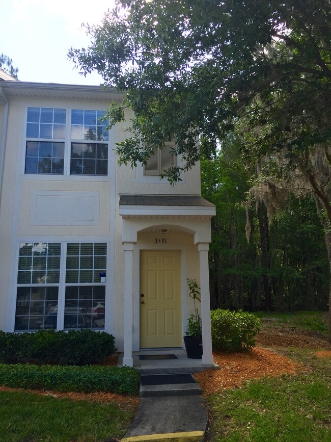 Building Photo - 3591 Lone Tree Ln