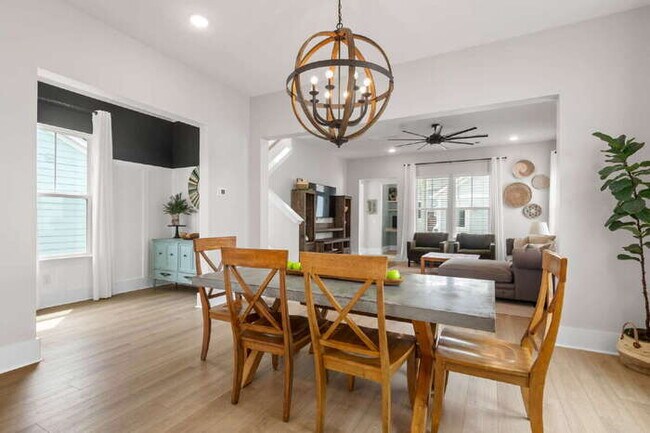 Building Photo - 115 Winding Branch Dr