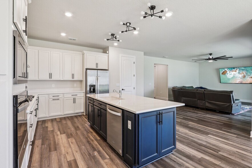 Building Photo - 4103 Meandering Bay Dr