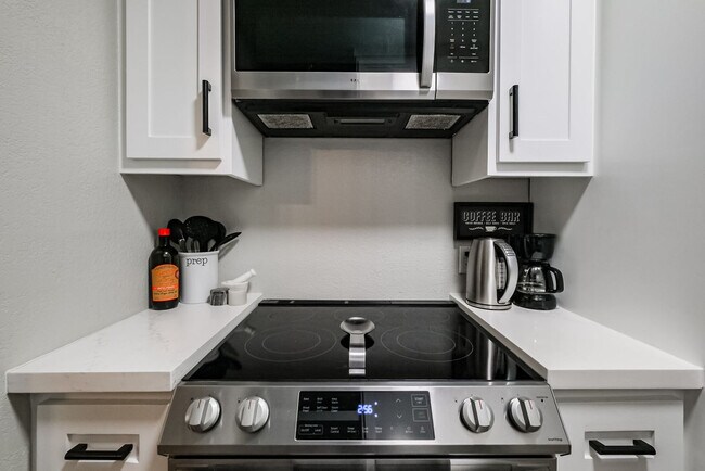 Building Photo - 2507 Montrose Blvd