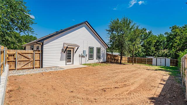 Building Photo - 819 Crow Ct