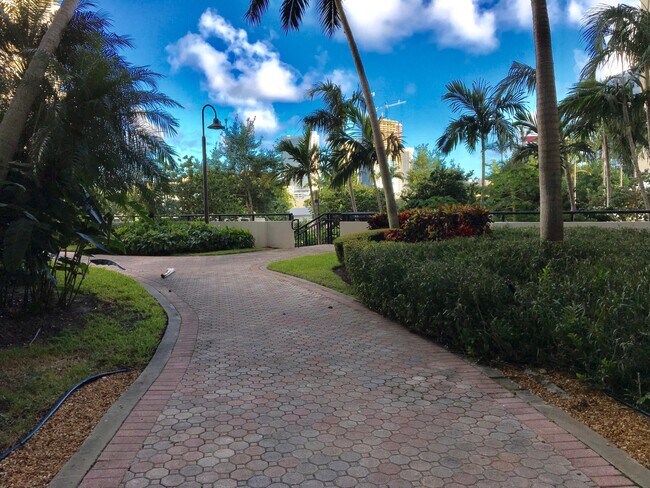 Building Photo - 600 Three Islands Boulevard