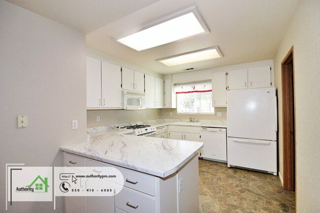 Building Photo - 1748 Galaxy Way