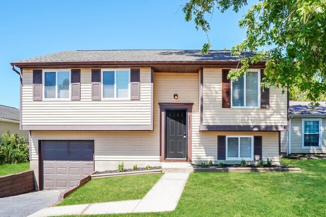 Primary Photo - 3137 Dewbourne Dr