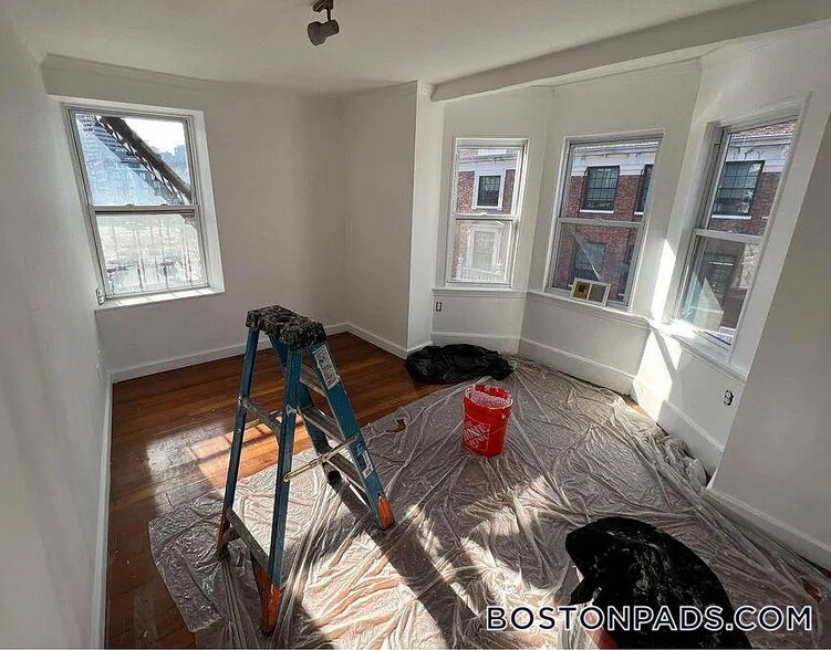 Building Photo - 149 North St