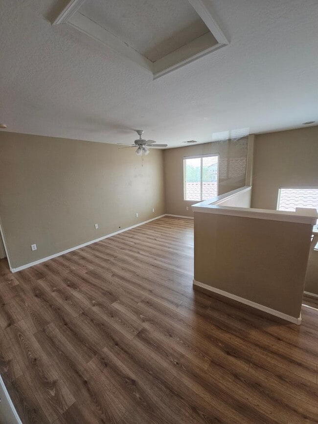 Building Photo - 18426 N Lariat Rd