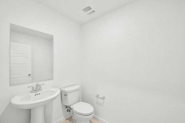 Building Photo - Gated 2025 Lennar Townhome | 3 Bed | 2-Car Garage