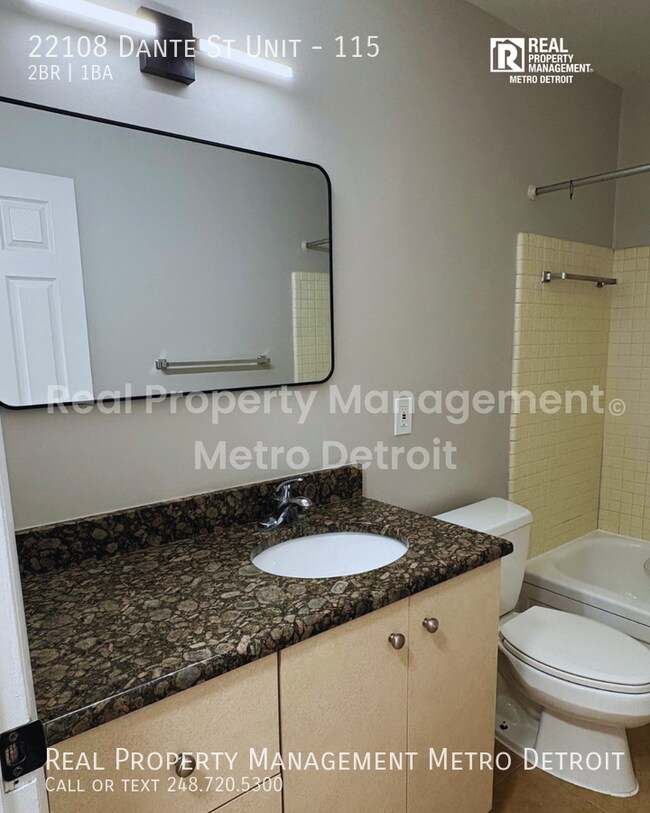 Building Photo - 22108 Dante St