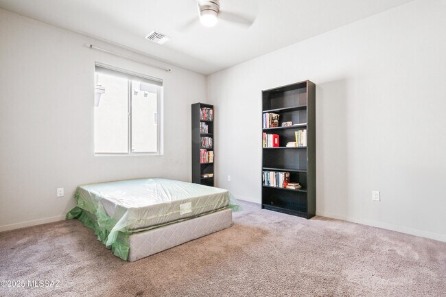 Building Photo - 7526 E Chalkboard Ct