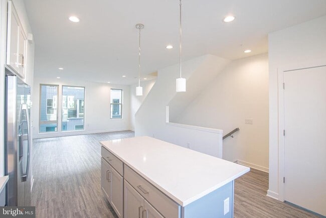 Building Photo - 3013 Evergreen Walk