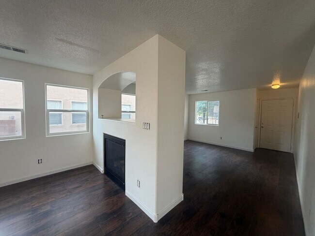Building Photo - Chicoma Way 1832 NW