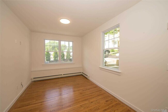 Building Photo - 8 Northridge St