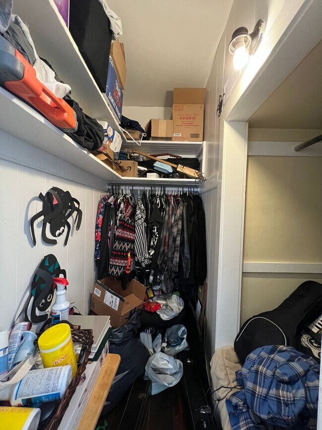 Building Photo - 21 Chandler St