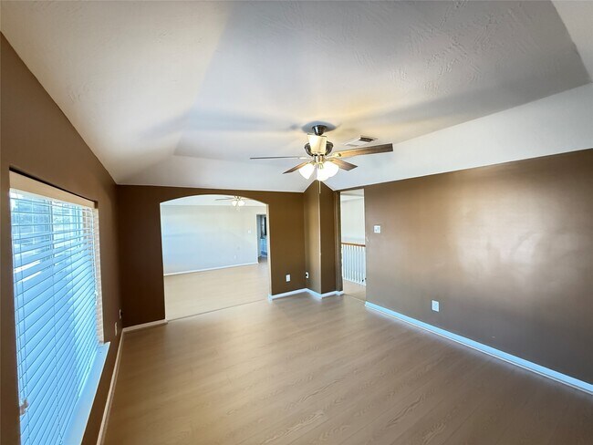 Building Photo - 3808 Travis Lake Ct