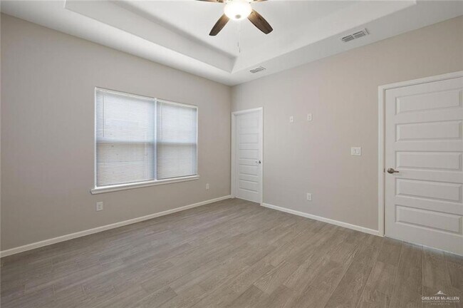 Building Photo - 740 N Alamo Rd