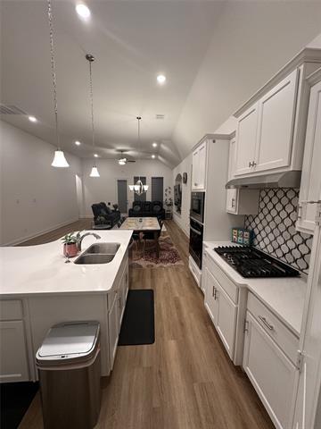 Building Photo - 7032 Mapleshade Way