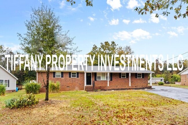 Primary Photo - 317 Amon Ln