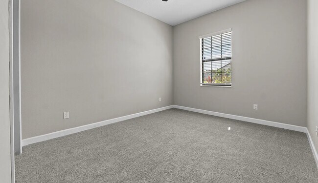 Building Photo - 2766 Hilliard Dr