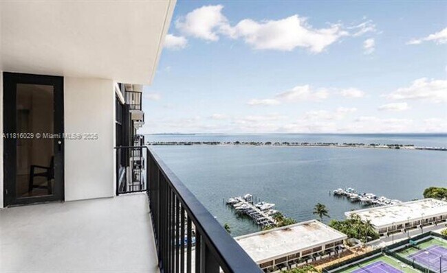 Primary Photo - 1865 Brickell Ave
