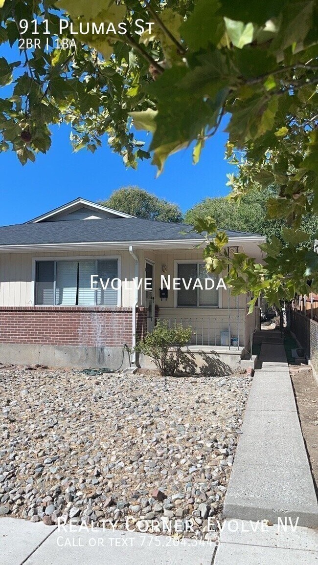 Building Photo - 911 Plumas St