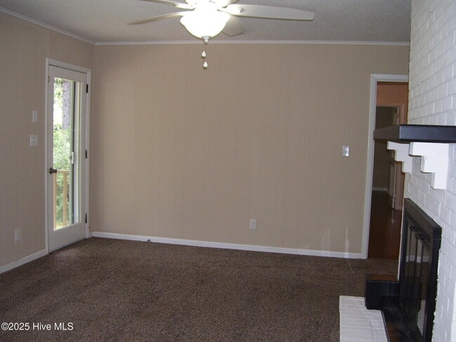 Building Photo - 355 Newton Dr